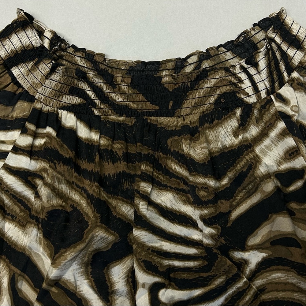 Cache Tunic Top Blouse Size M Silk Animal Print Smocked 3/4 Sleeve Flowy Mobwife - Picture 6 of 13